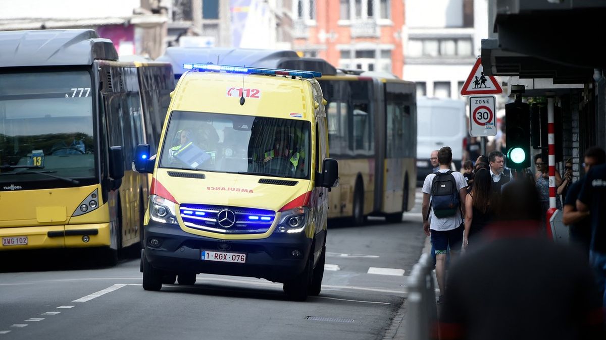 V Belgii najelo auto do davu před karnevalem, šest mrtvých